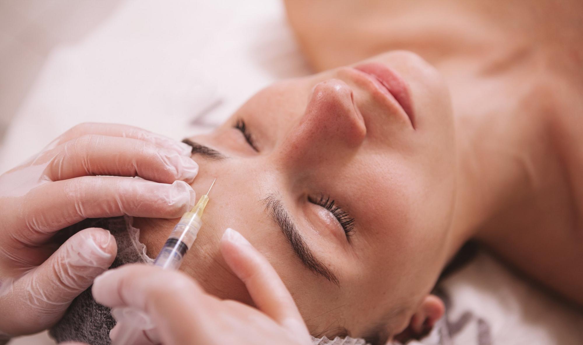 Neurotoxins II Course patient model receiving an injection in the brow